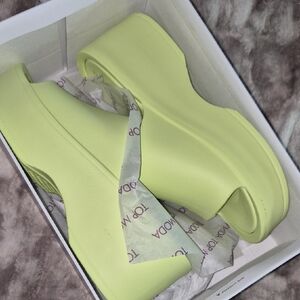 TOP Moda Women's Bright Lime Green Platform Mules